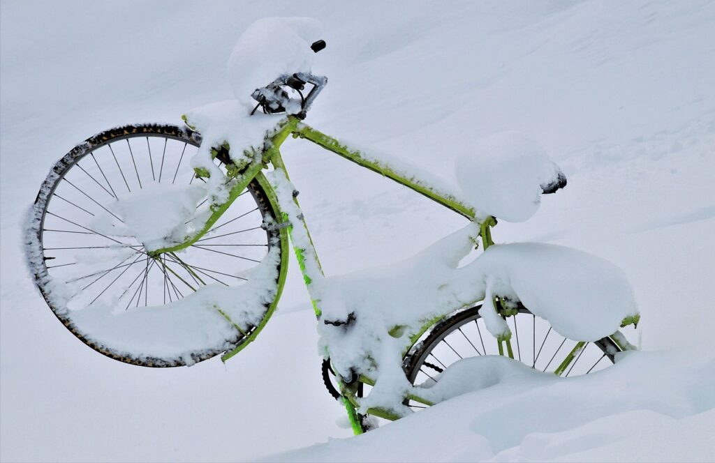 Bicycle in snow